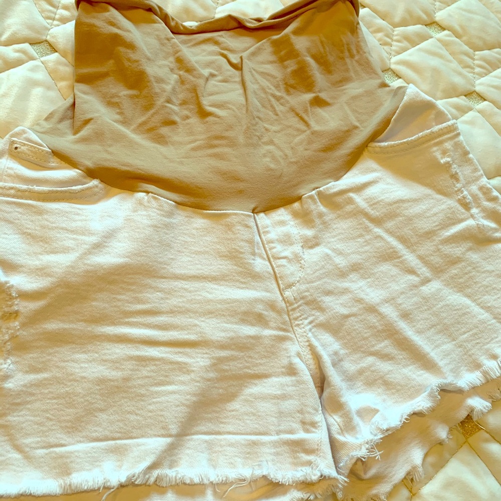 Joes white maternity shorts